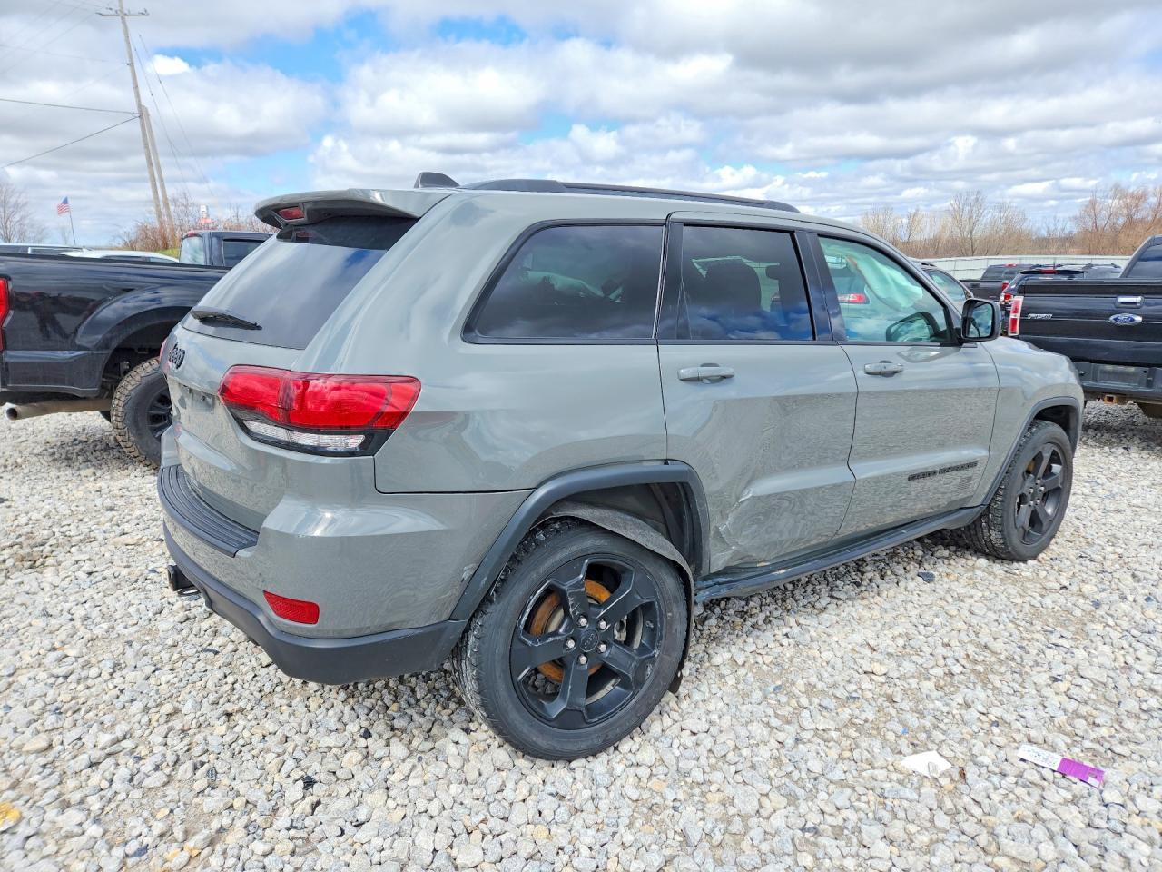 2021 Jeep Grand Cherokee Laredo - zdjęcie 3