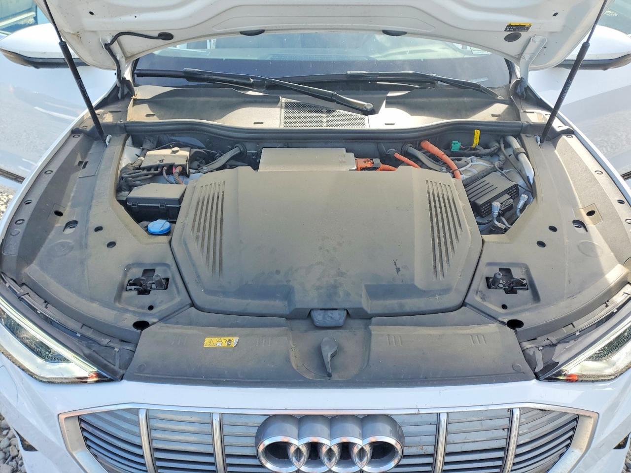 2022 Audi E-Tron Premium Plus - zdjęcie 12