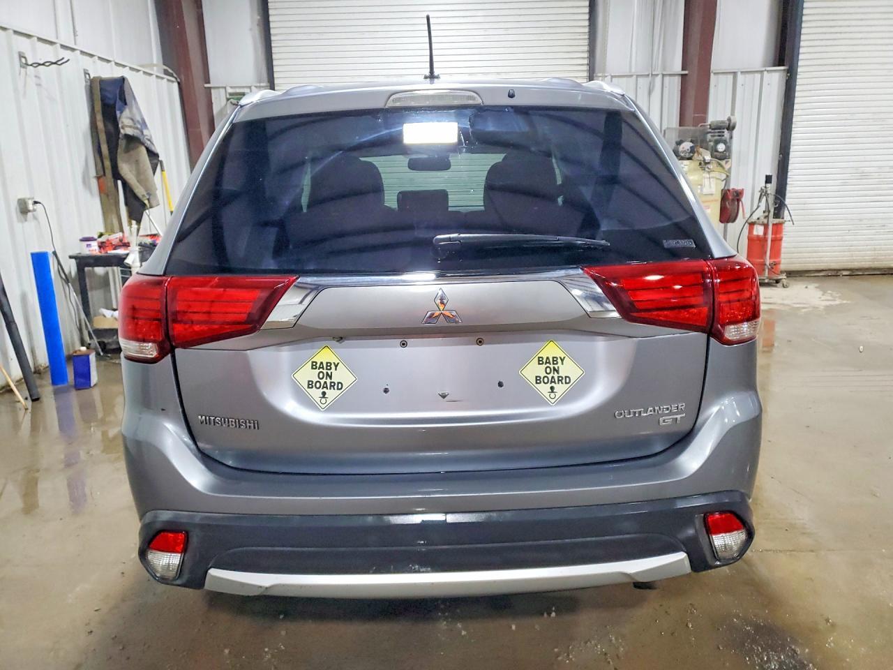 2016 Mitsubishi Outlander Gt - zdjęcie 6