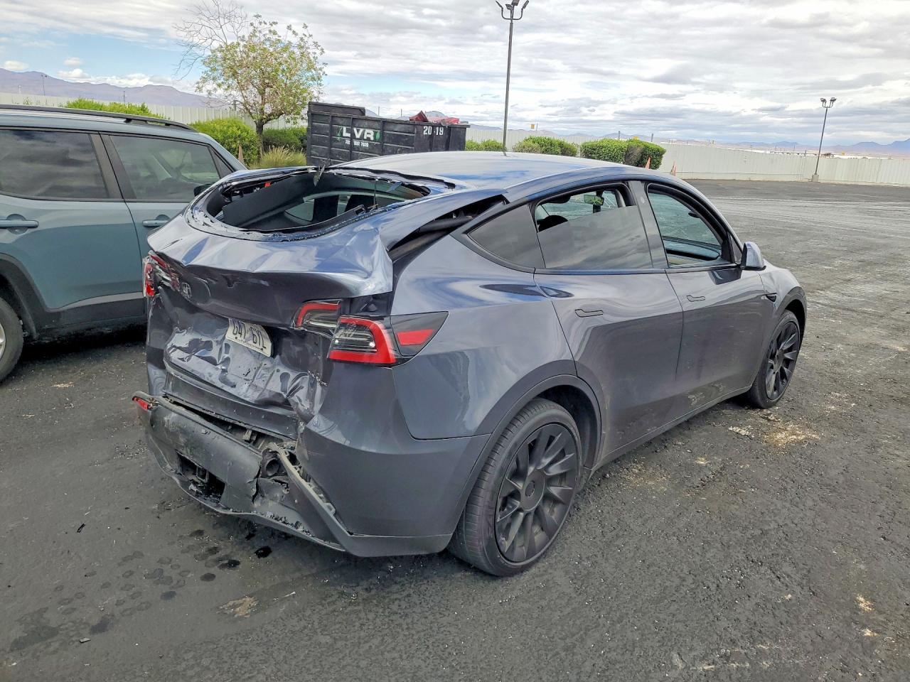 2023 Tesla Model Y - zdjęcie 3