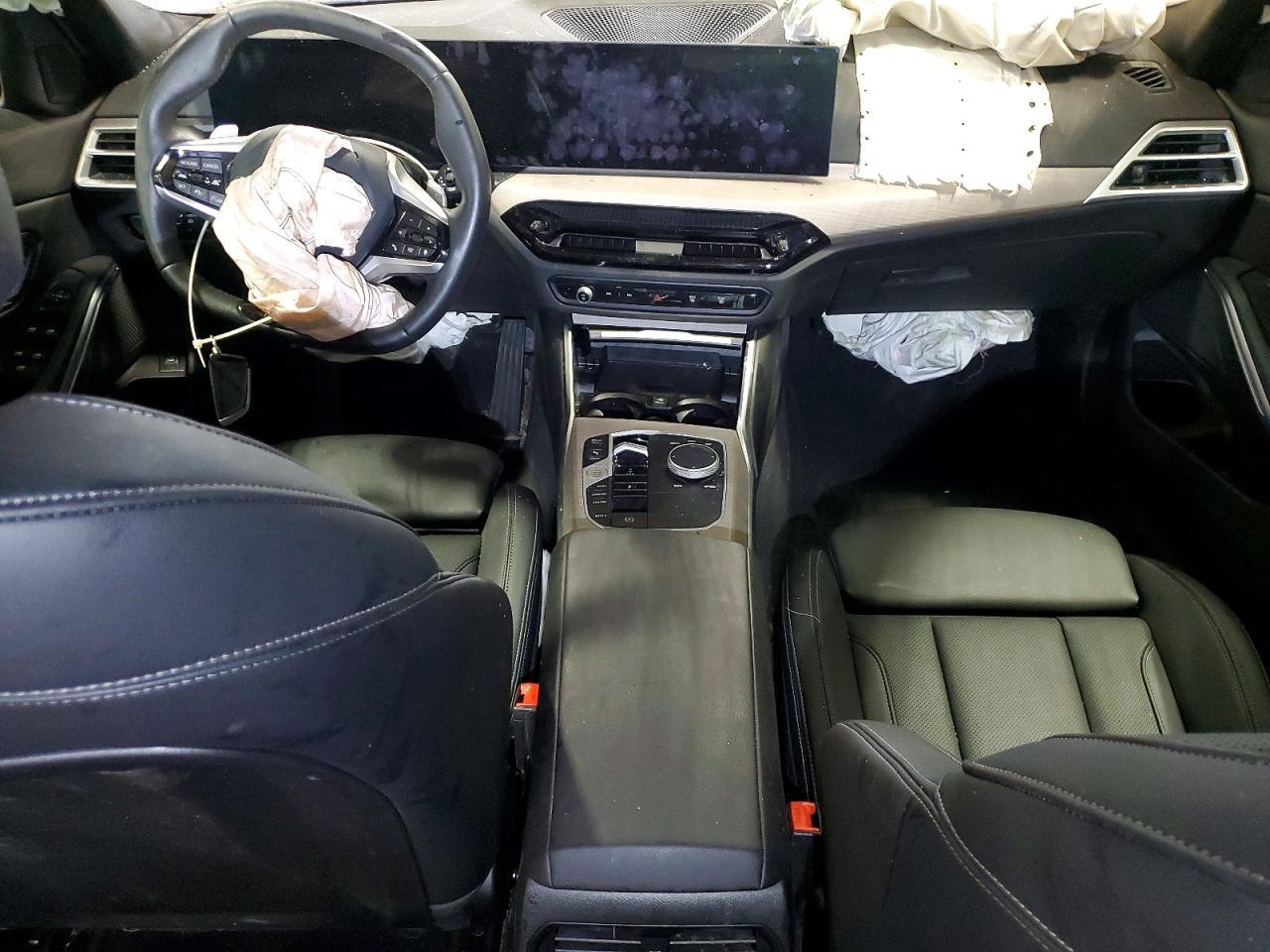 2025 BMW 330Xi - zdjęcie 8