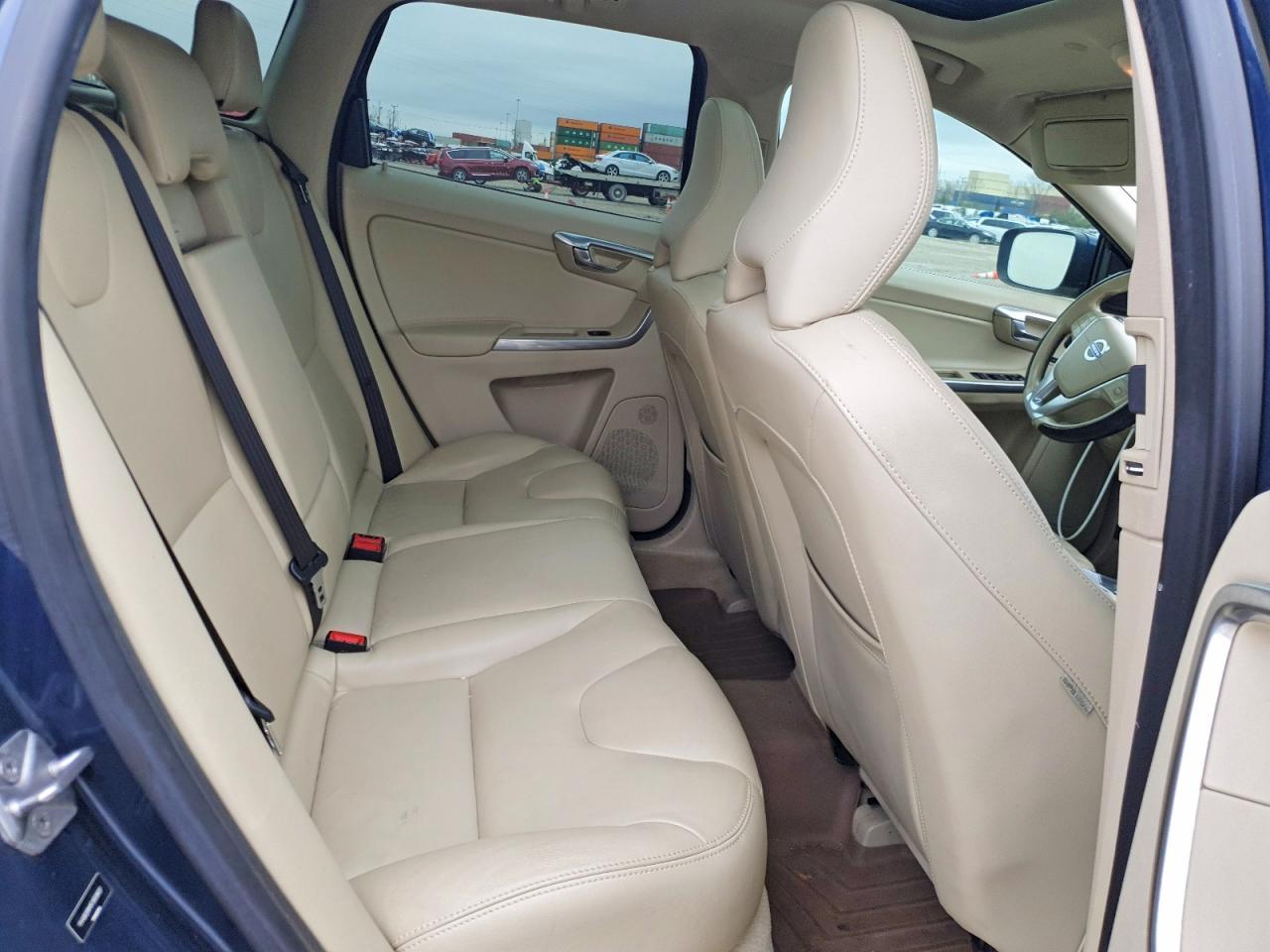 2015 Volvo Xc60 T6 Platinum - zdjęcie 11