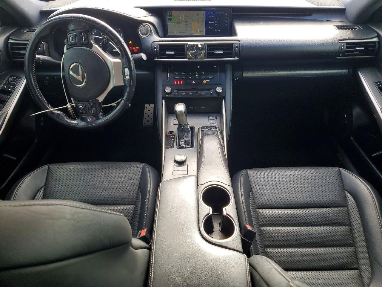 2017 Lexus Is 200T Base - zdjęcie 8