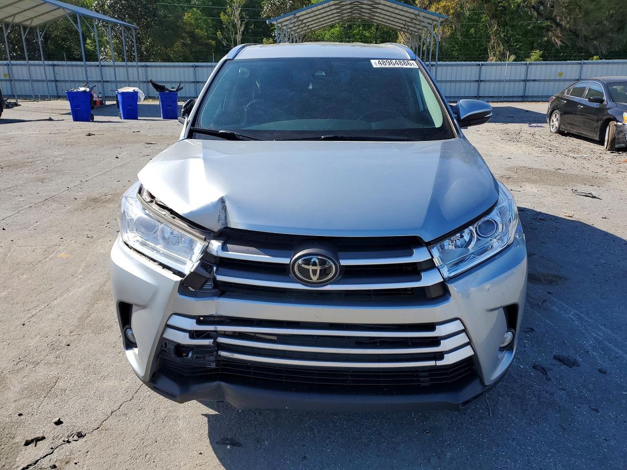 2019 Toyota Highlander Xle - zdjęcie 5