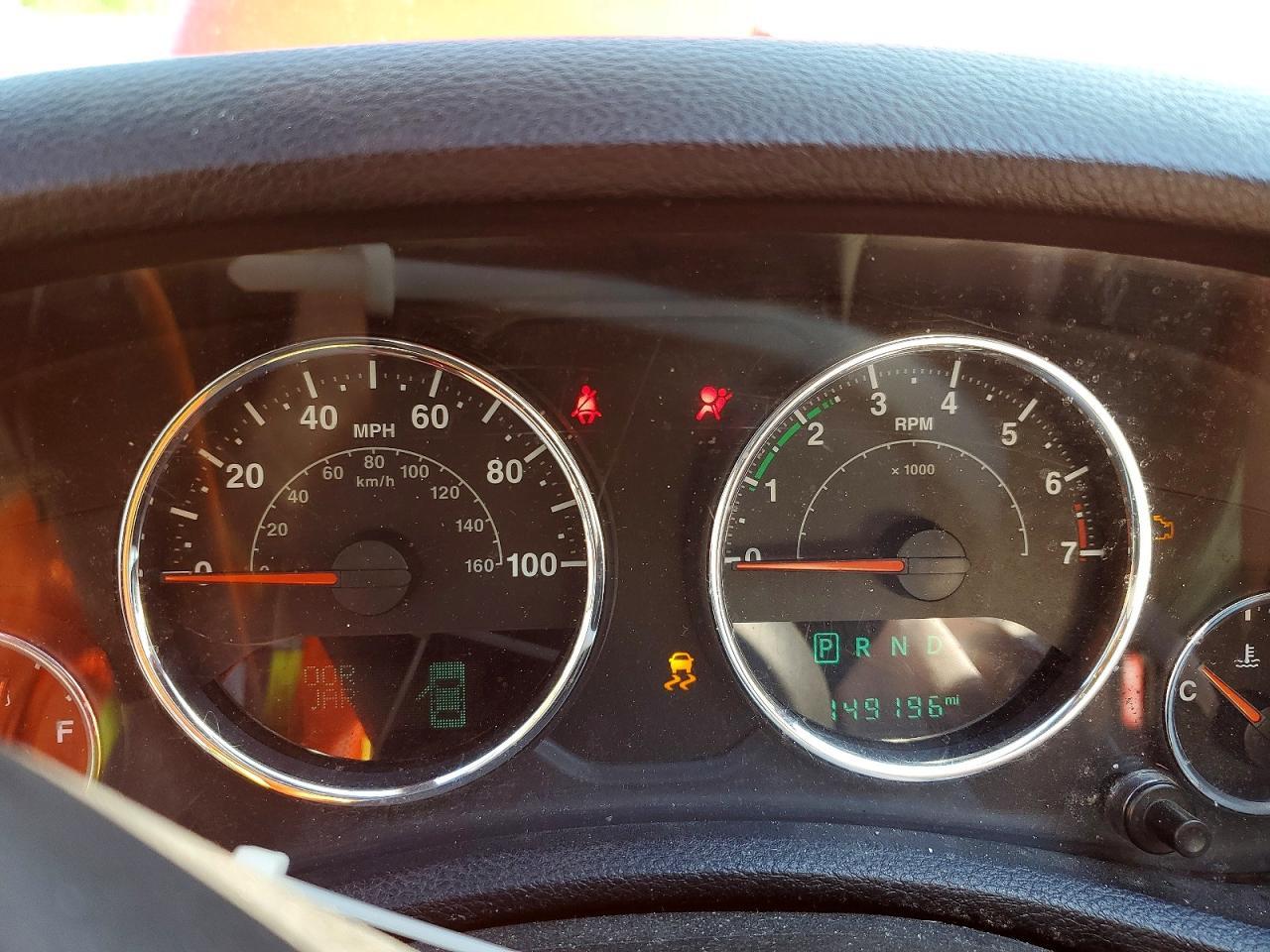 2017 Jeep Wrangler Unlimited Sahara - zdjęcie 9