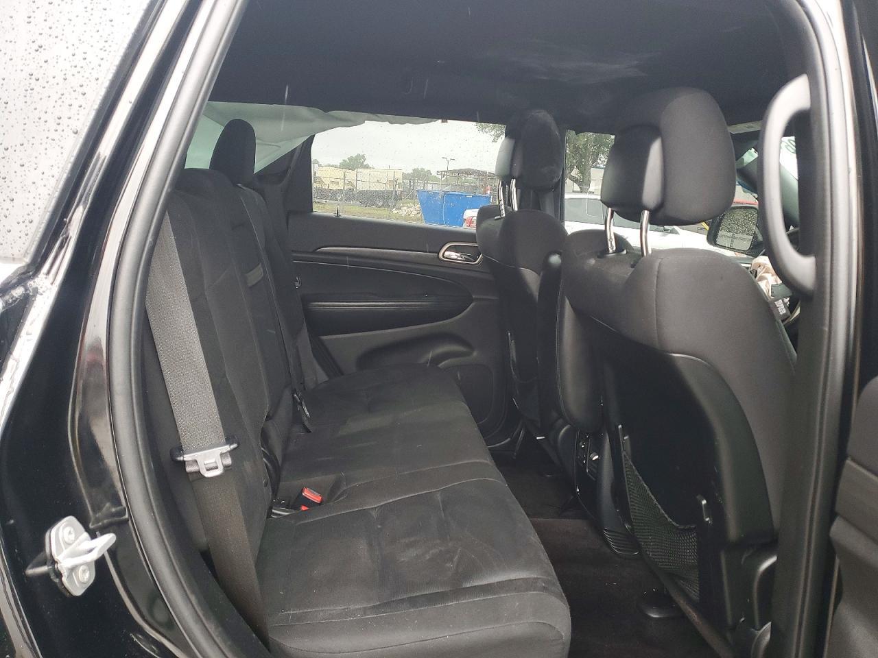 2017 Jeep Grand Cherokee Laredo - zdjęcie 11
