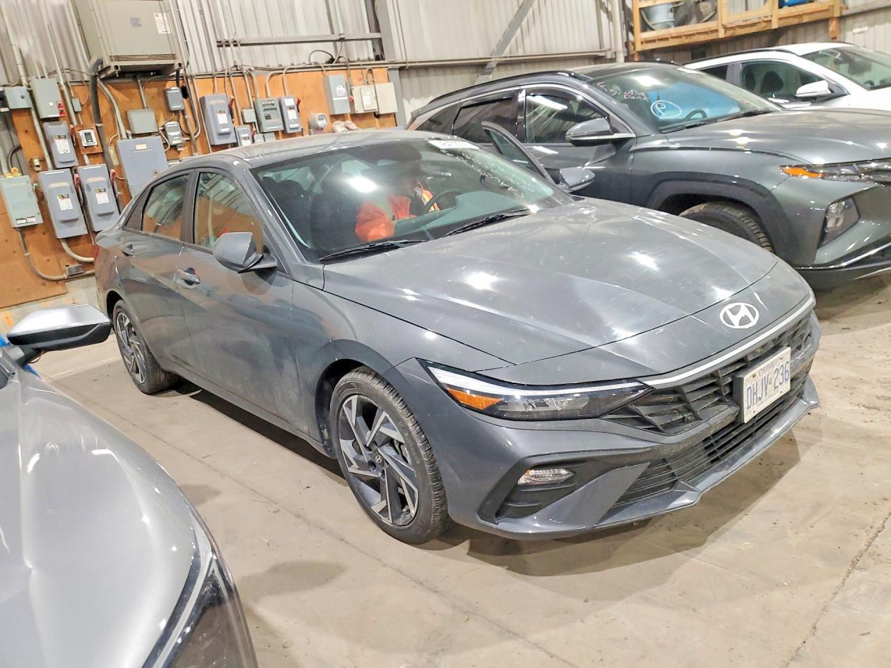 2025 Hyundai Elantra Sel Sport - zdjęcie 4