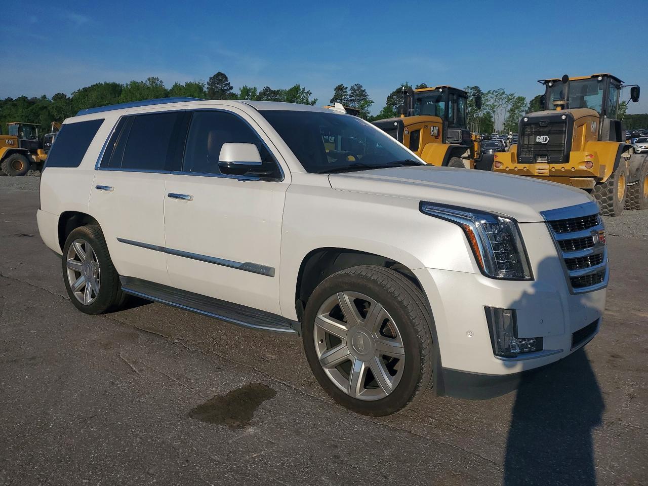 2020 Cadillac Escalade Luxury - zdjęcie 4
