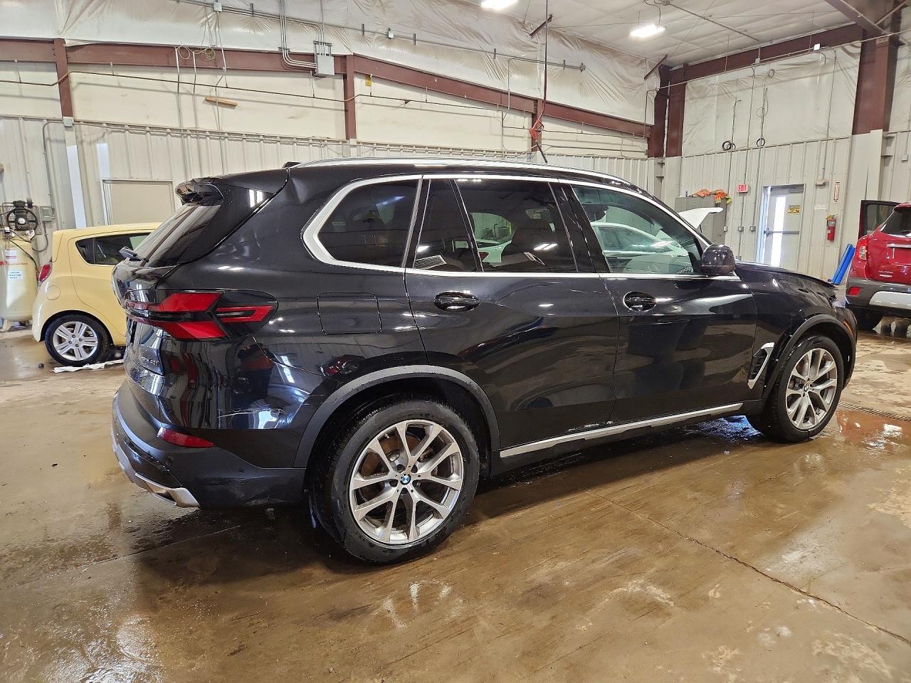 2025 BMW X5 xDrive40I - zdjęcie 3