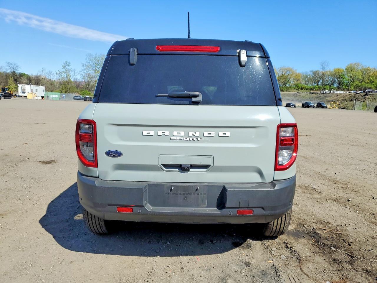 2024 Ford Bronco Sport Outer Banks - zdjęcie 6