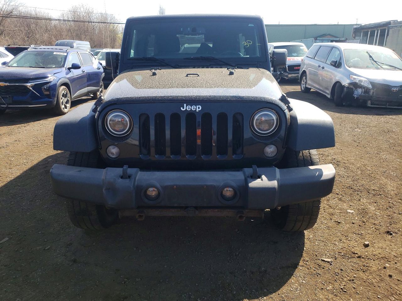 2015 Jeep Wrangler Unlimited Sport - zdjęcie 5