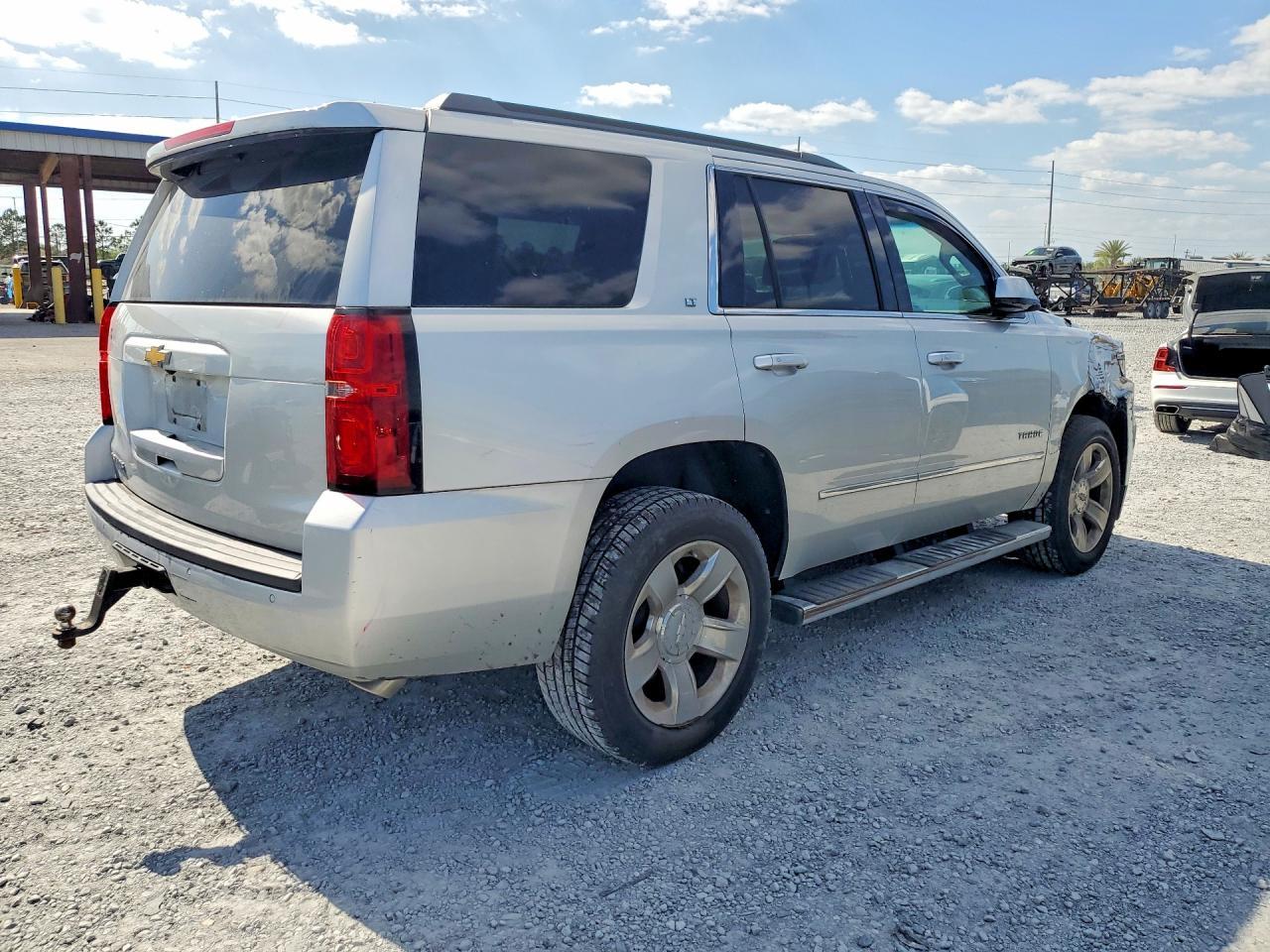 2019 Chevrolet Tahoe K1500 Lt - zdjęcie 3