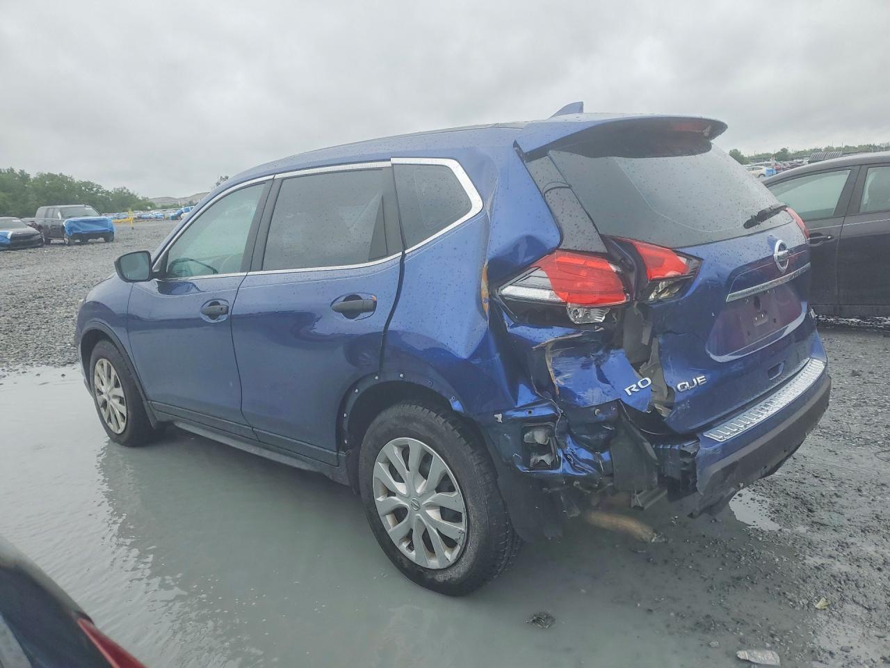 2017 Nissan Rogue S - zdjęcie 2