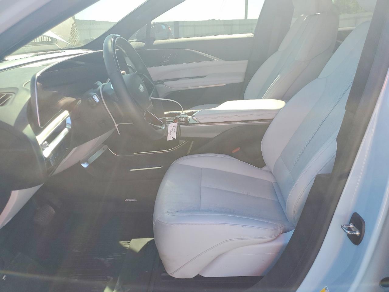 2024 Cadillac Lyriq Luxury - zdjęcie 7