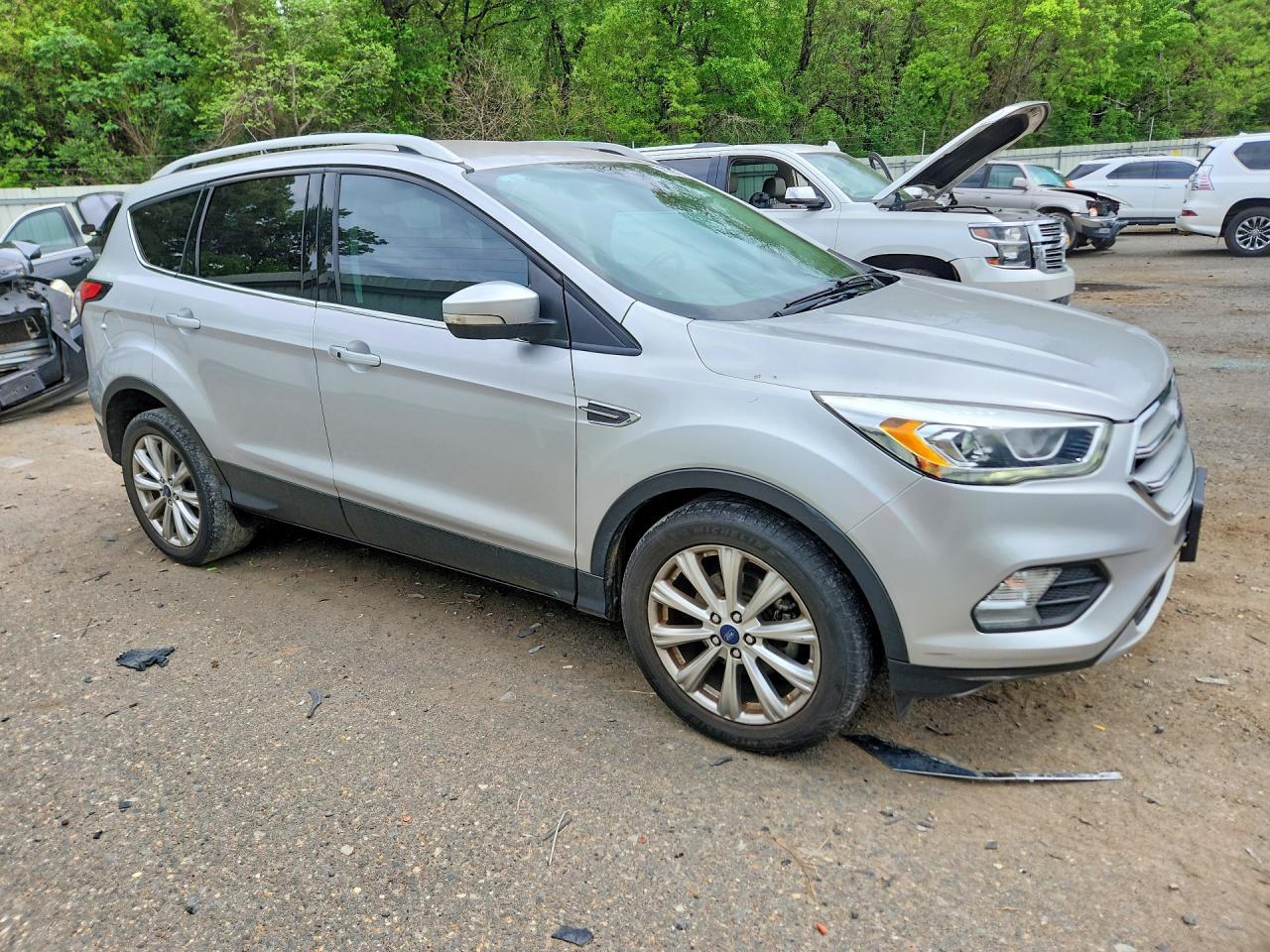 2017 Ford Escape Titanium - zdjęcie 4