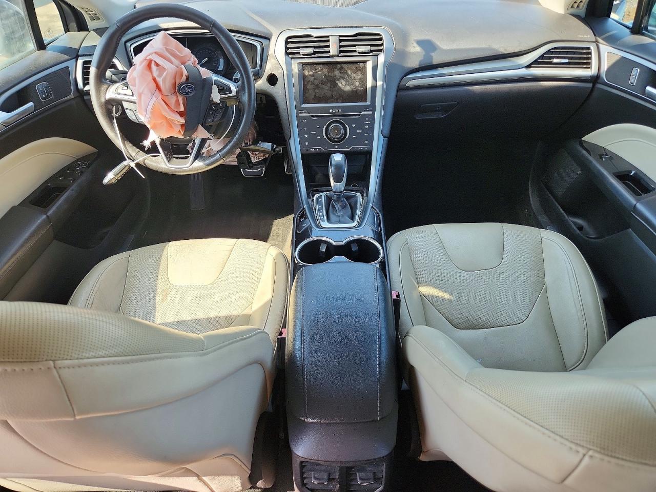 2015 Ford Fusion Titanium - zdjęcie 8