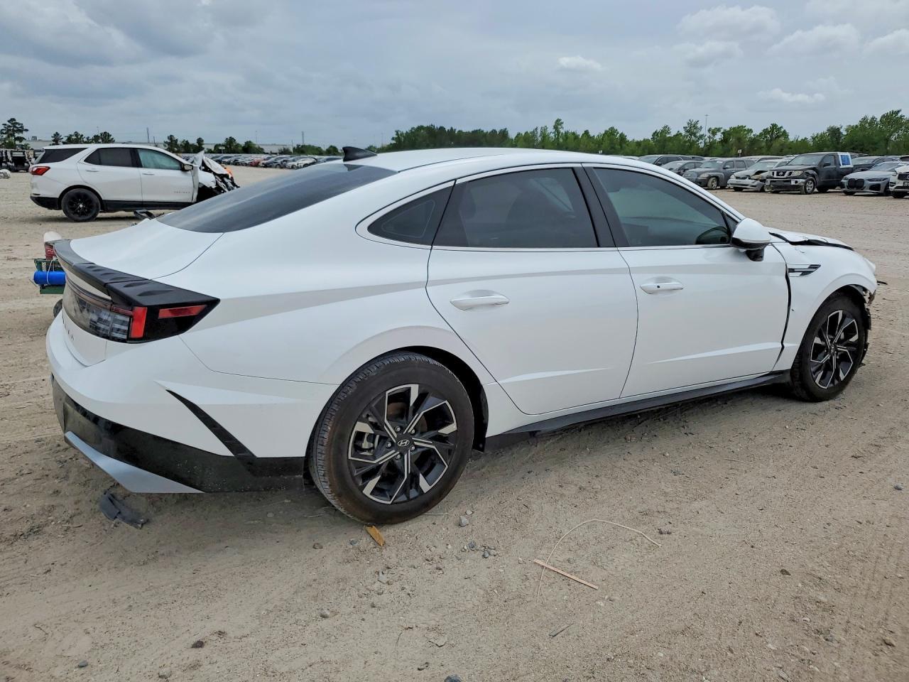 2025 Hyundai Sonata Sel - zdjęcie 3