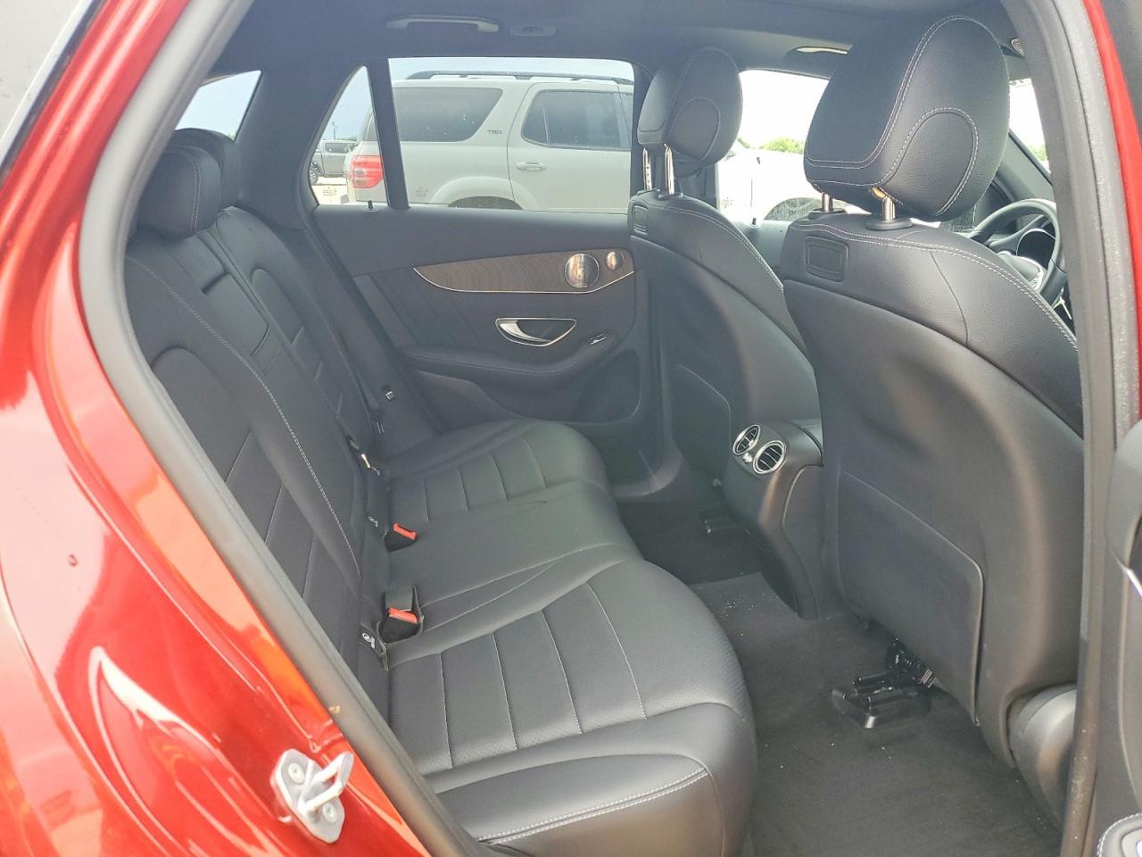 2018 Mercedes-Benz Glc 300 4Matic - zdjęcie 11