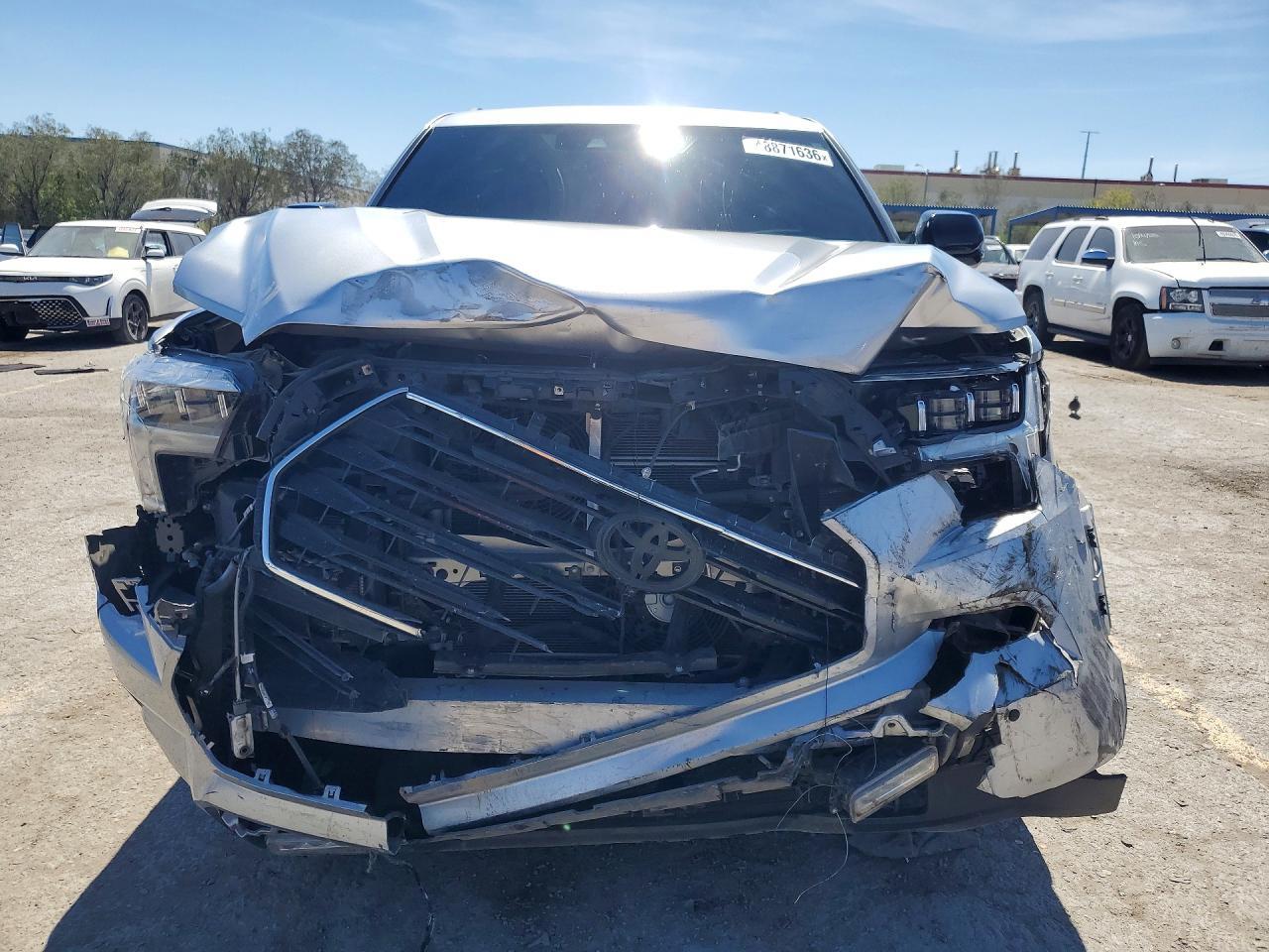 2025 Toyota Sequoia Limited - zdjęcie 5