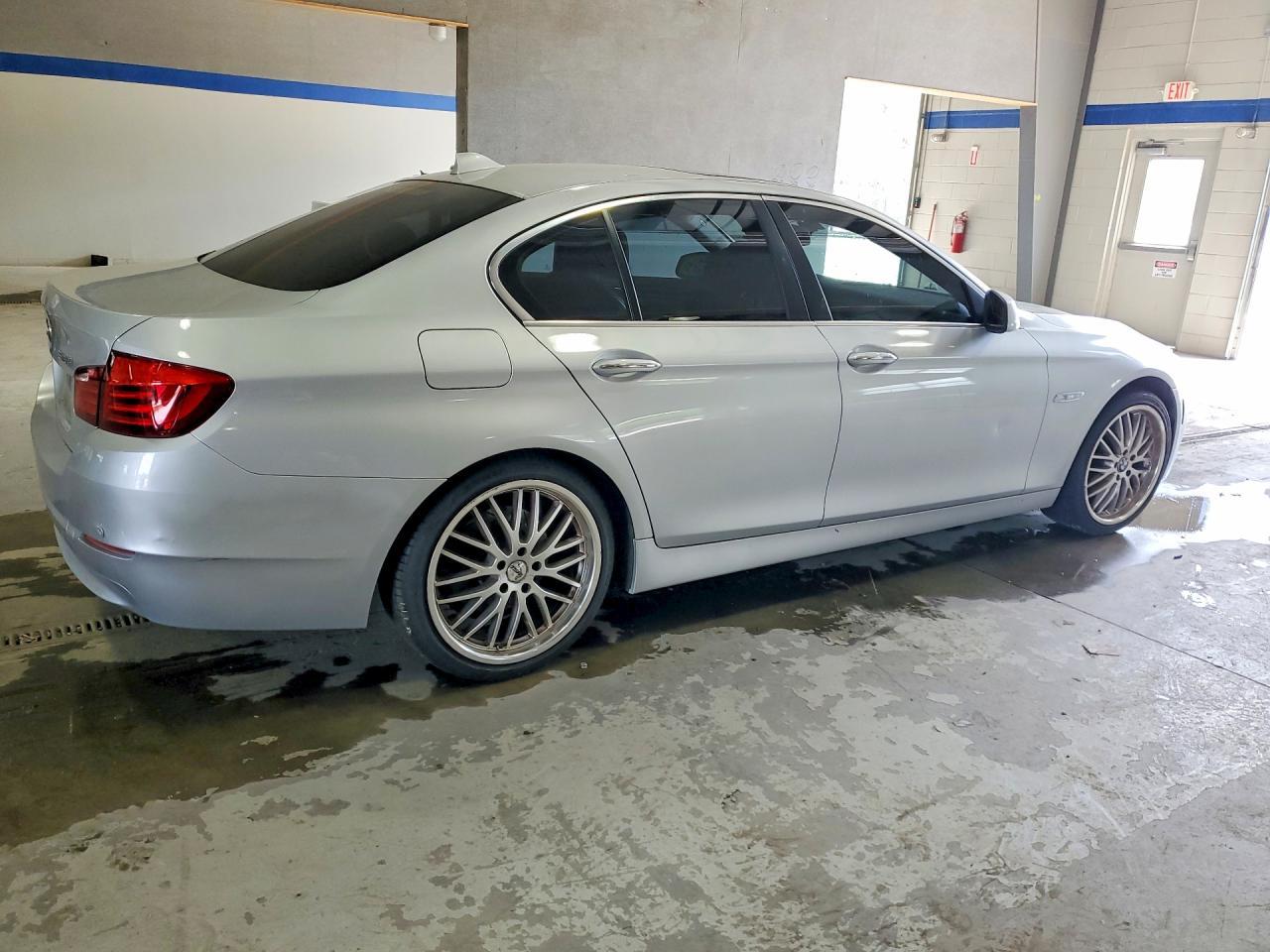 2013 BMW 528 Xi - zdjęcie 3