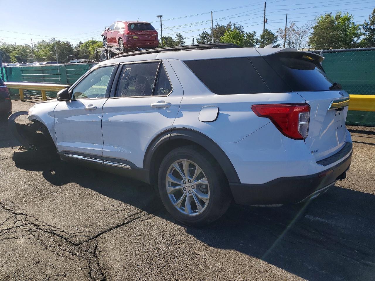 2020 Ford Explor Xlt - zdjęcie 2