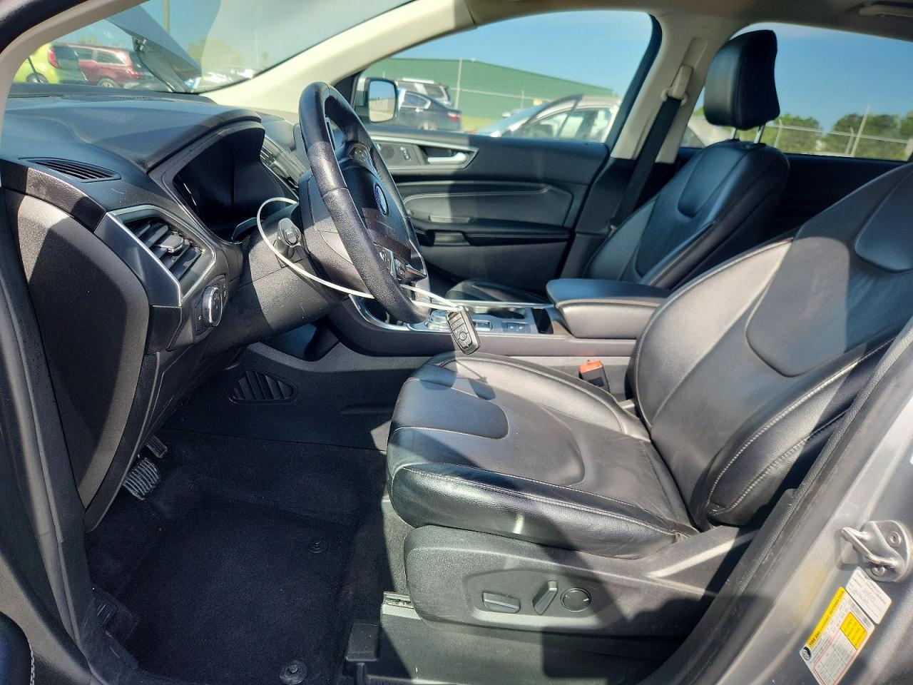 2022 Ford Edge Titanium - zdjęcie 7