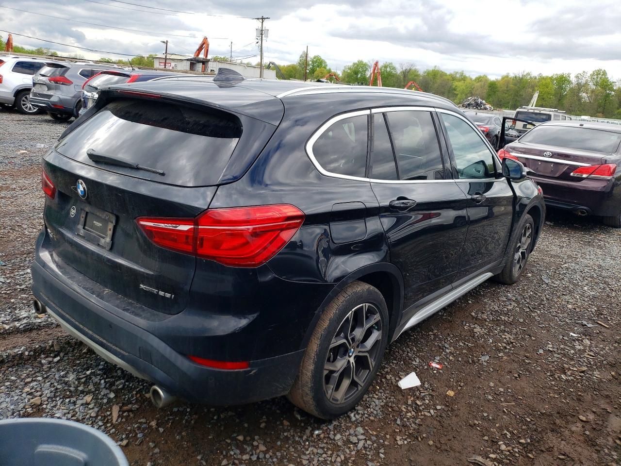 2020 BMW X1 xDrive28I - zdjęcie 3