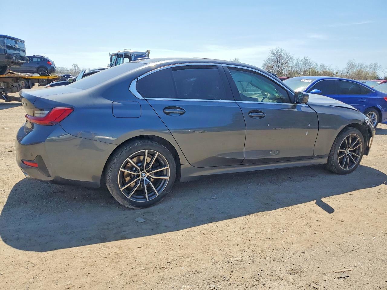 2021 BMW 330Xi - zdjęcie 3