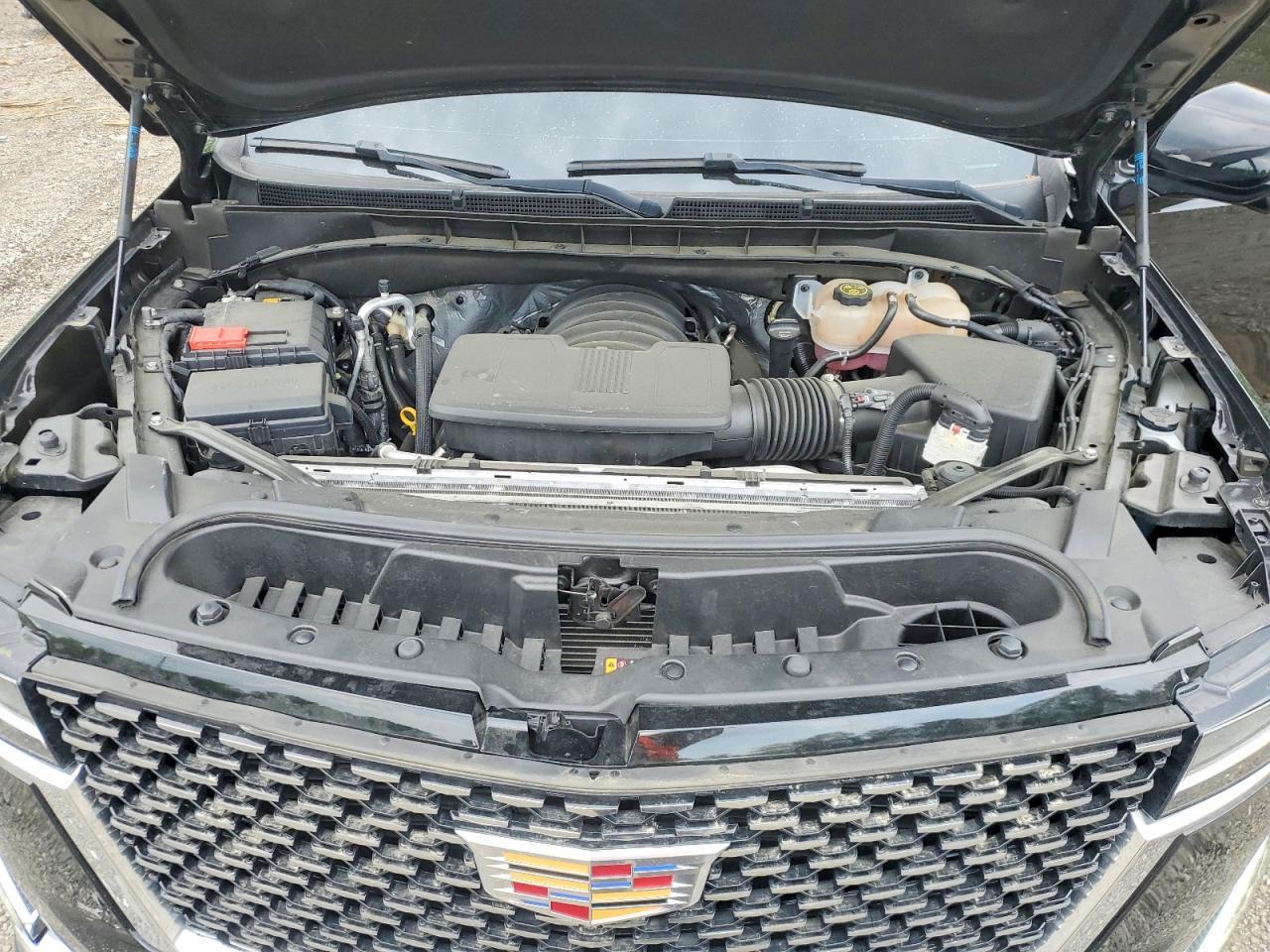 2024 Cadillac Escalade Premium Luxury - zdjęcie 12