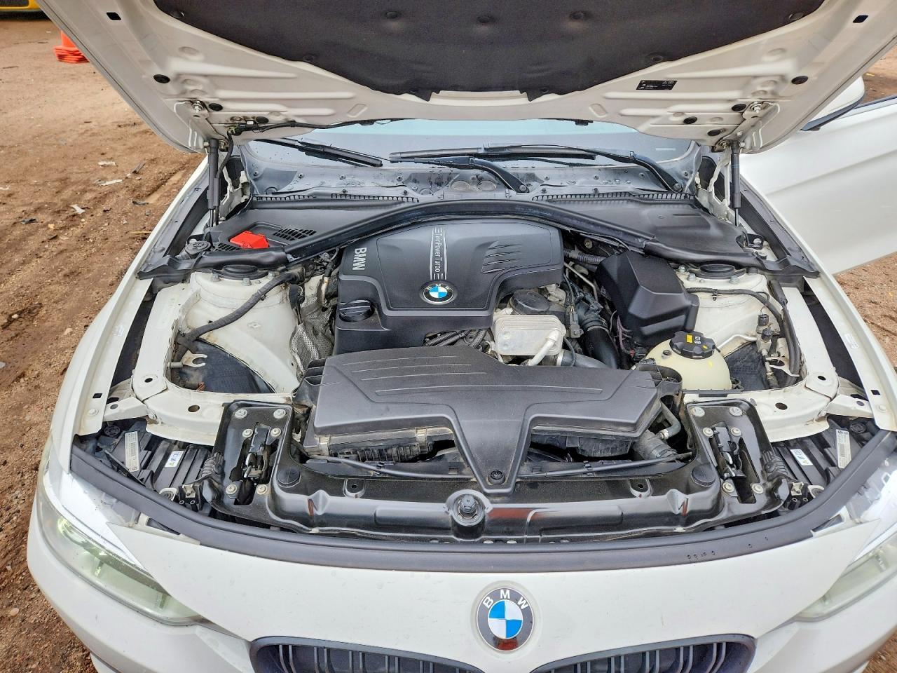 2015 BMW 328 Xi - zdjęcie 11