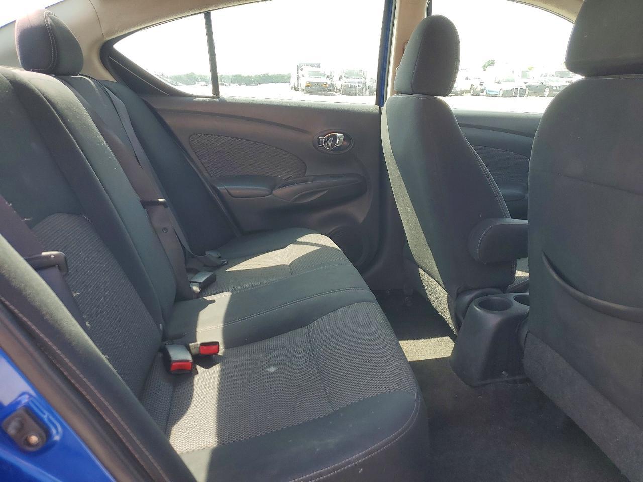 2014 Nissan Versa - zdjęcie 10