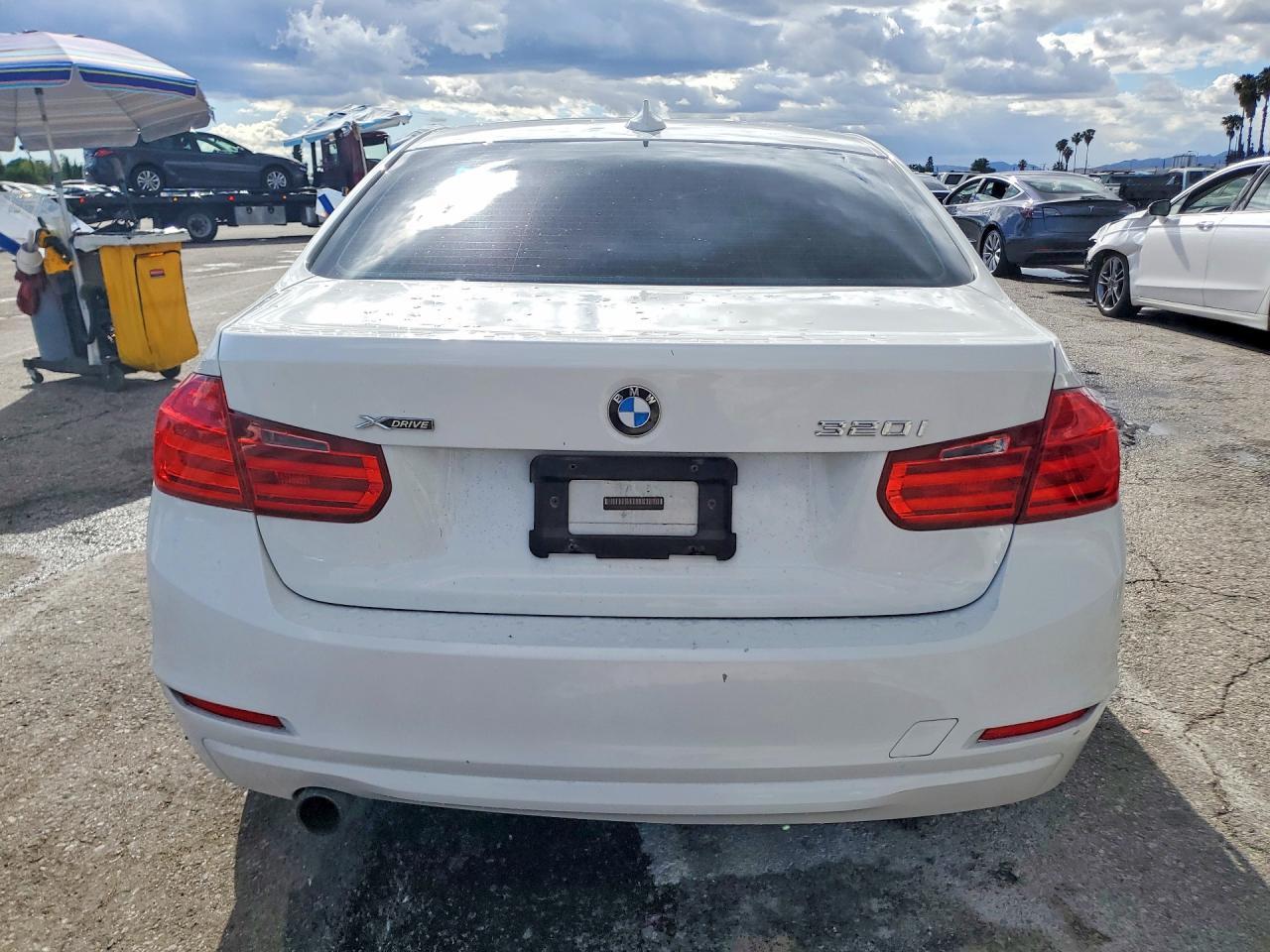 2014 BMW 320 I xDrive - zdjęcie 6