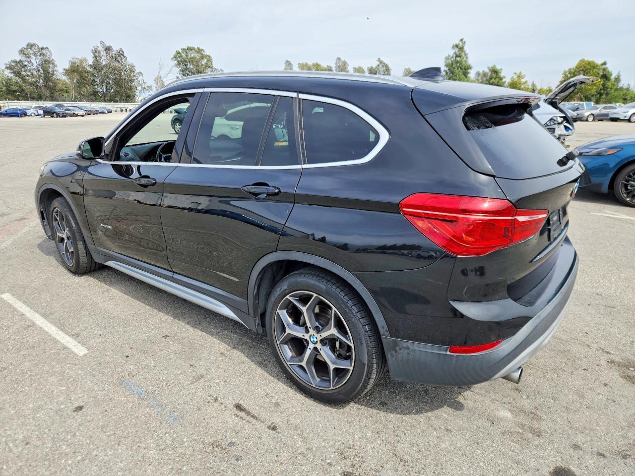 2016 BMW X1 xDrive28I - zdjęcie 2