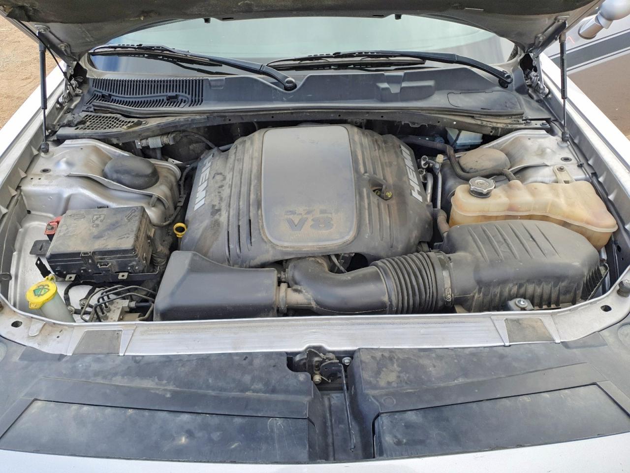 2016 Dodge Challenger R - zdjęcie 11
