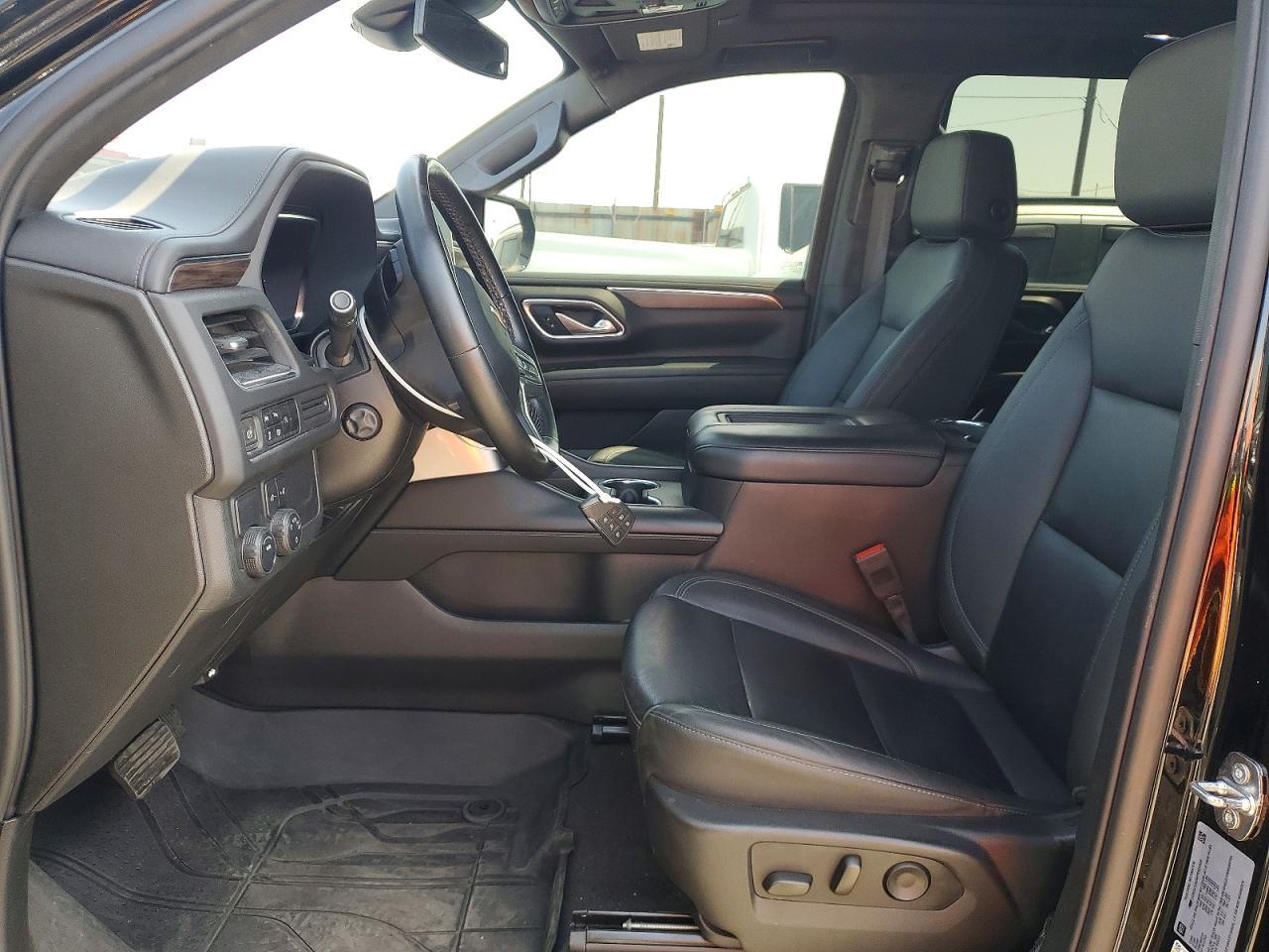 2023 Chevrolet Suburban C1500 Lt - zdjęcie 7