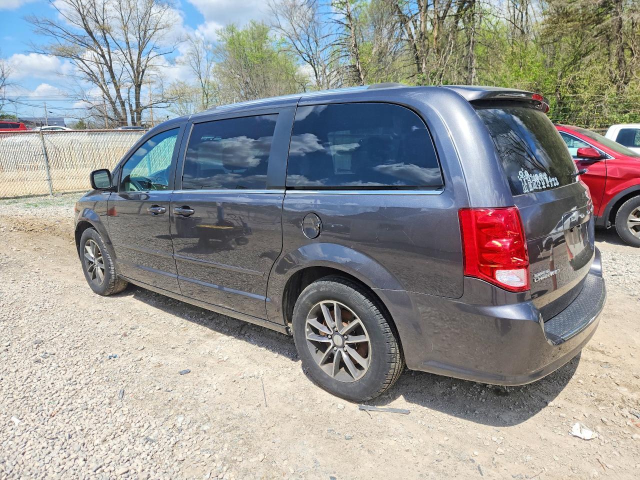 2017 Dodge Grand Caravan Sxt - zdjęcie 2