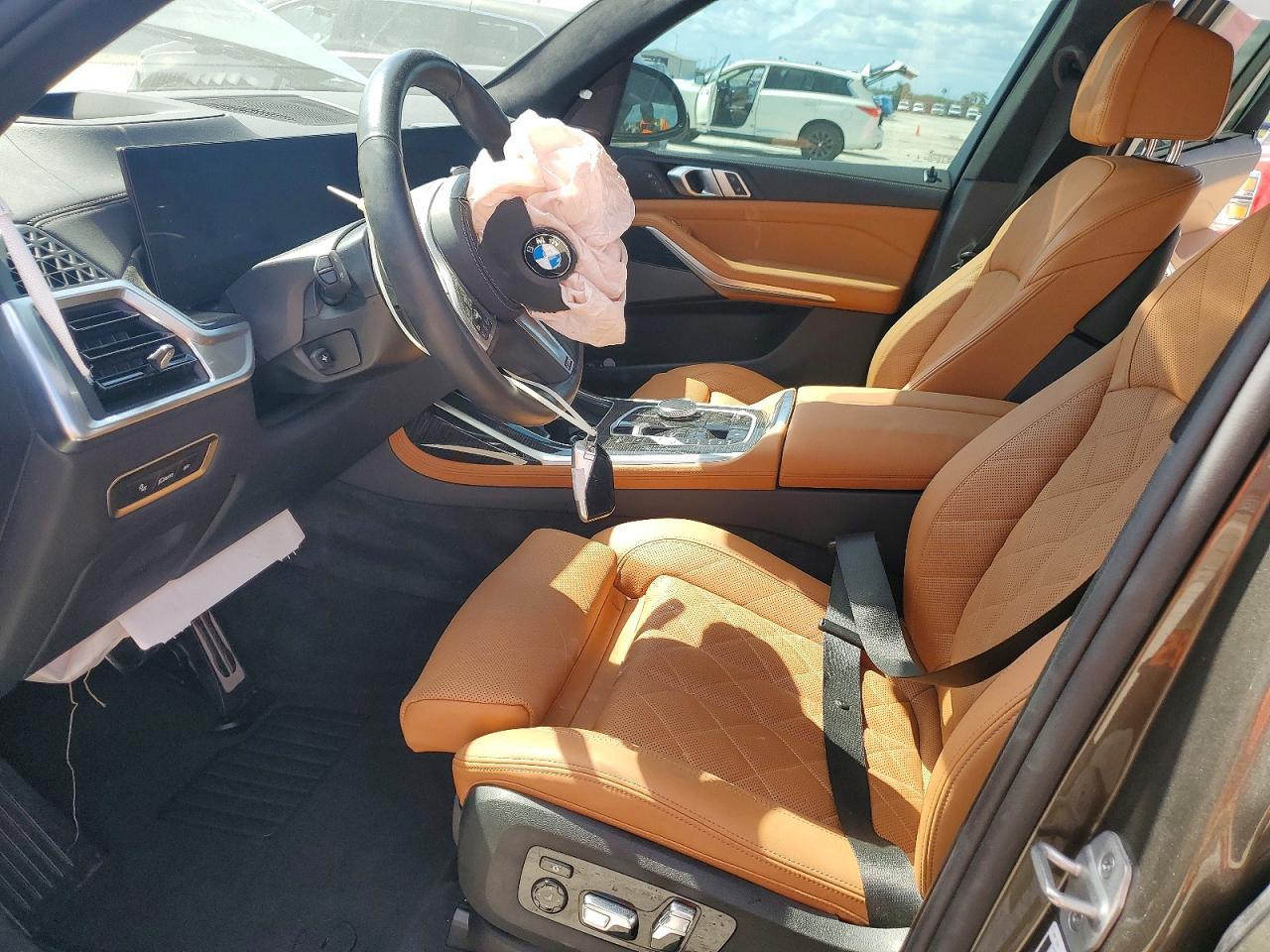 2025 BMW X7 xDrive40I - zdjęcie 7