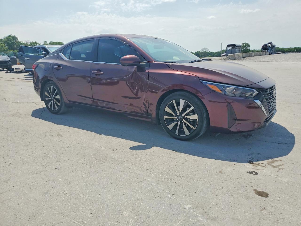 2024 Nissan Sentra Sv - zdjęcie 4
