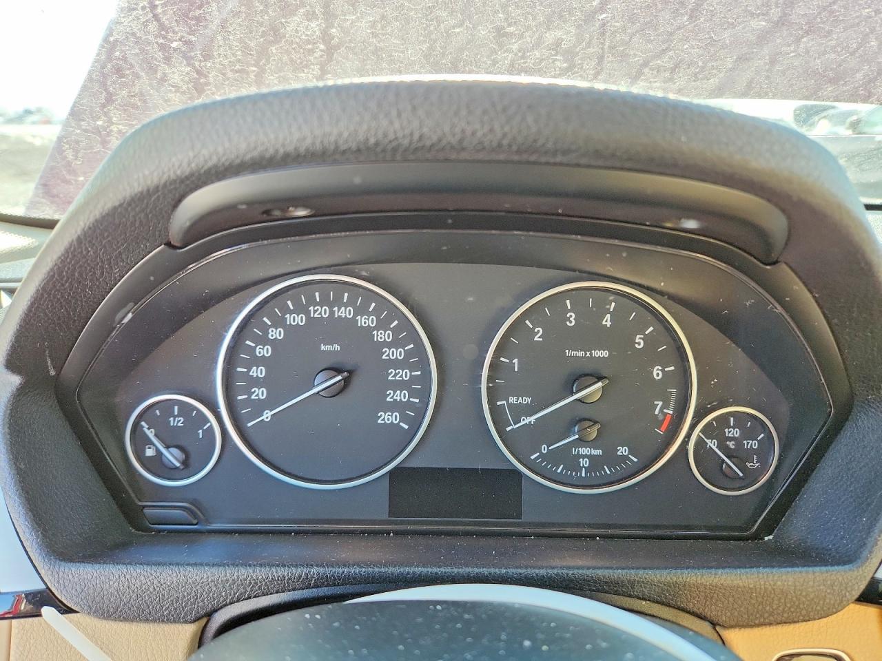 2016 BMW 320 Xi - zdjęcie 9