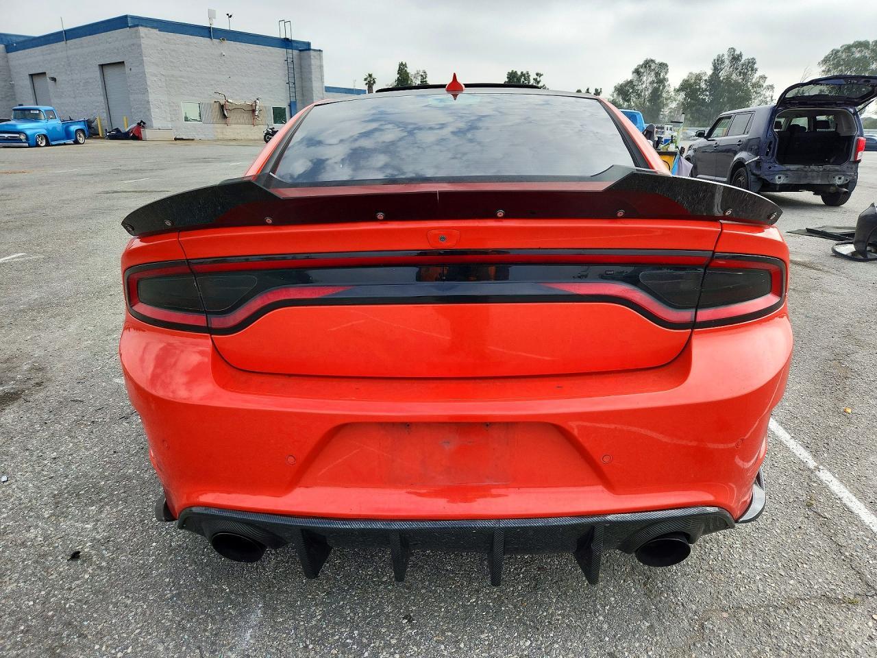 2016 Dodge Charger R - zdjęcie 6