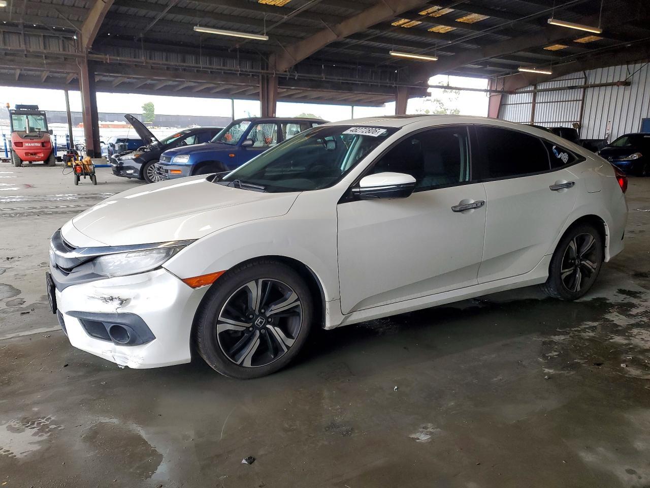 2016 Honda Civic Touring - zdjęcie główne