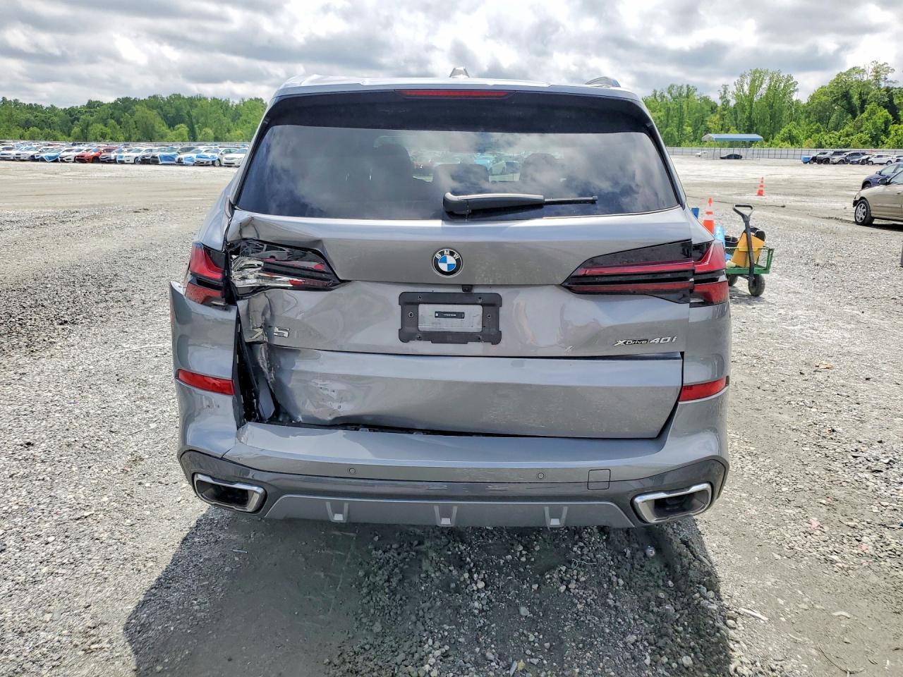 2026 BMW X5 xDrive40I - zdjęcie 6