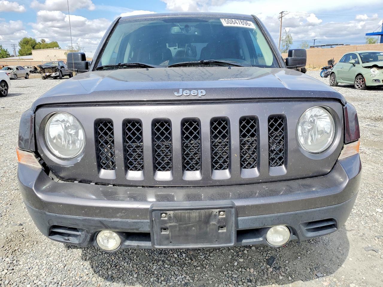 2016 Jeep Patriot Latitude - zdjęcie 5