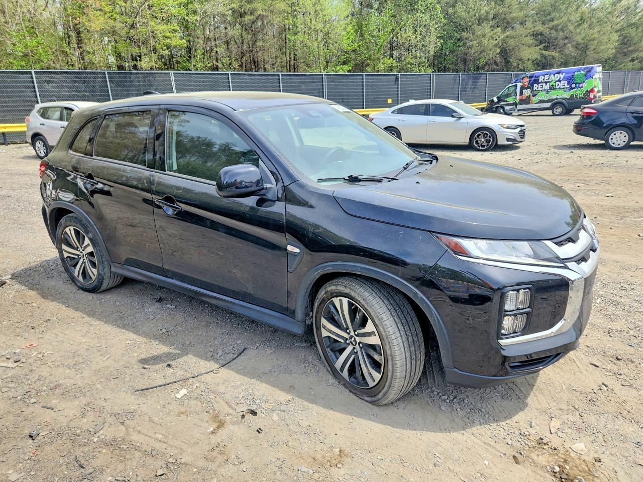 2021 Mitsubishi Outlander Sport Es - zdjęcie 4