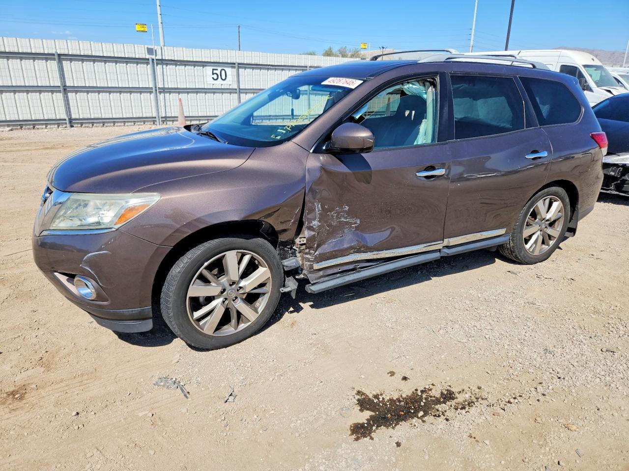 2016 Nissan Pathfinder Platinum - zdjęcie główne