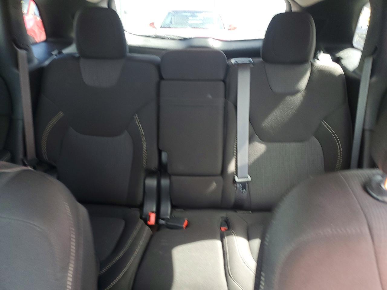 2015 Jeep Cherokee Latitude - zdjęcie 10