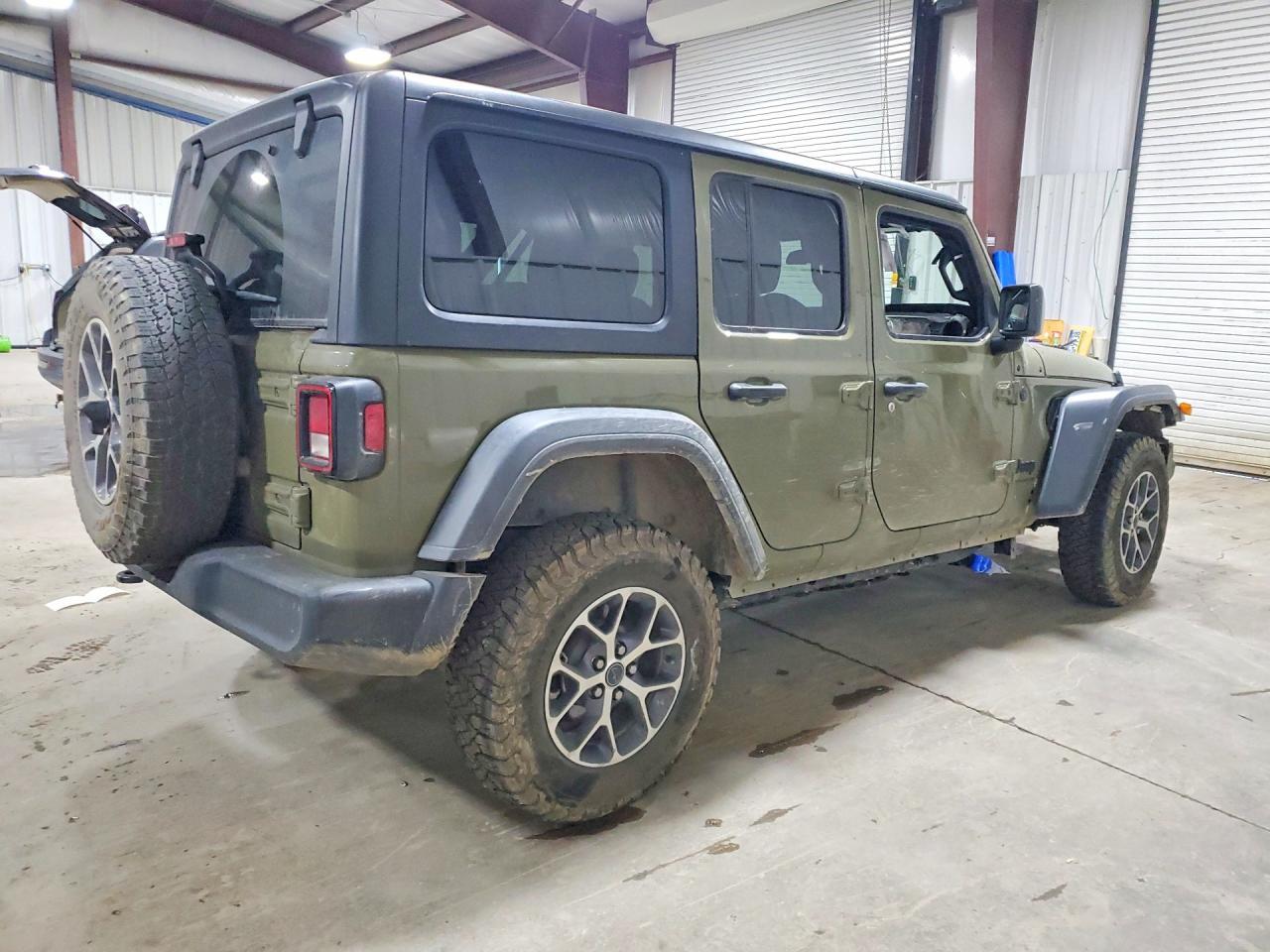 2025 Jeep Wrangler Sport - zdjęcie 3