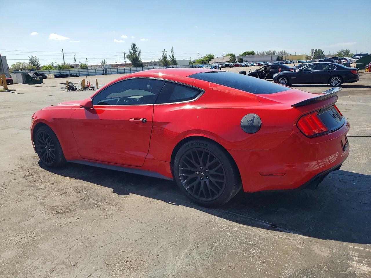 2016 Ford Mustang - zdjęcie 2