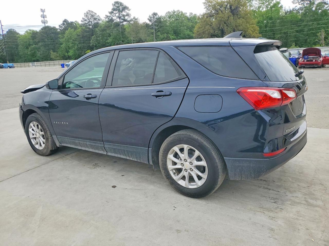 2020 Chevrolet Equinox Ls - zdjęcie 2