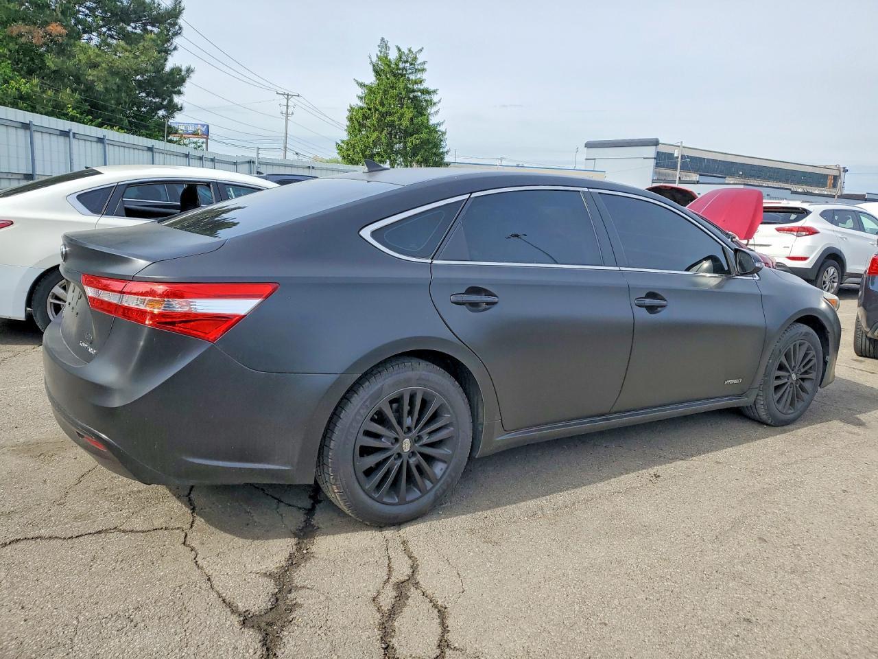 2014 Toyota Avalon Hybrid - zdjęcie 3